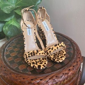 Steve Madden strapped leopard print shoes, size 8.5M
